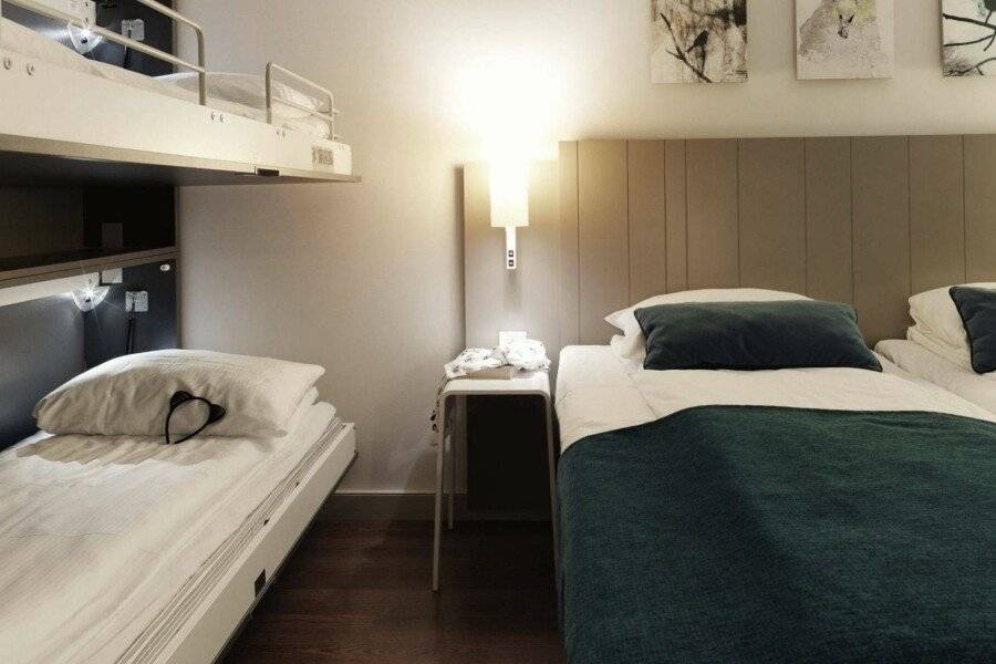 Scandic Oslo Airport hotel bedroom