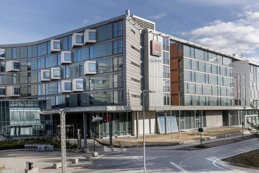 Radisson Hotel & Conference Centre Oslo Airport facade