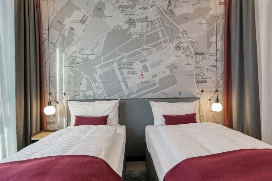 IntercityHotel Berlin Airport hotel bedroom