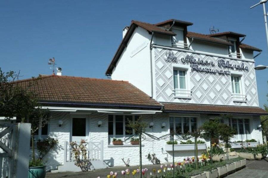 Hôtel Restaurant Maison Blanche facade