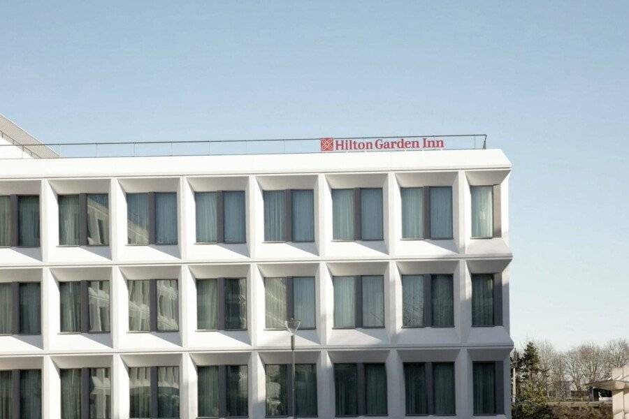 Hilton Garden Inn Paris Orly Airport facade