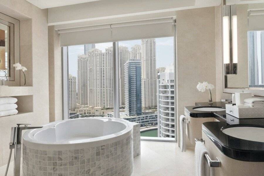 JW Marriott Hotel Dubai Marina bathtub,ocean view