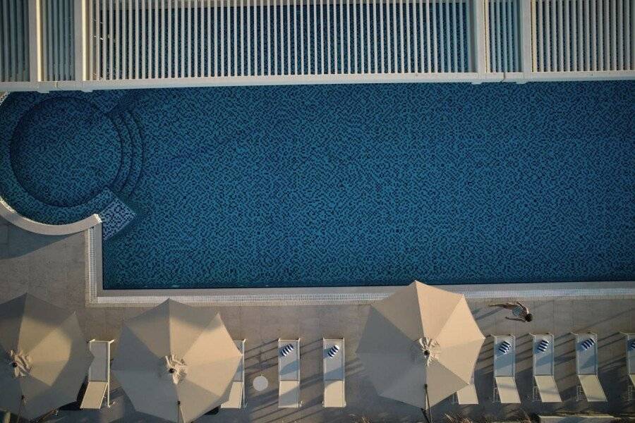 Novotel Jumeirah Village Triangle outdoor pool