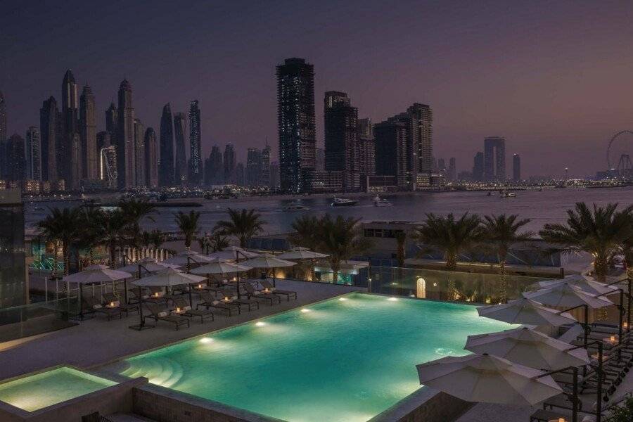 Radisson Beach Resort Palm Jumeirah outdoor pool,ocean view