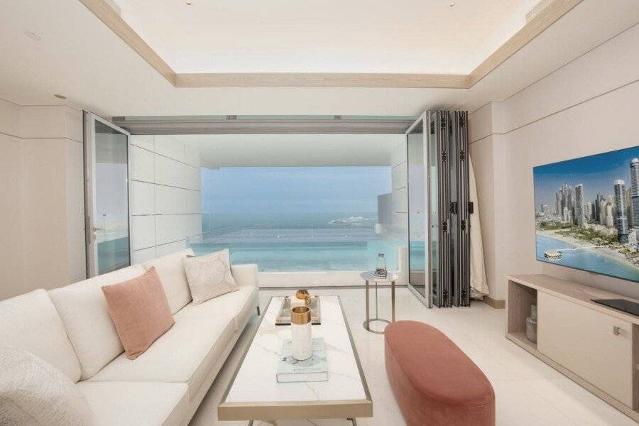 Five Luxe hotel bedroom,ocean view