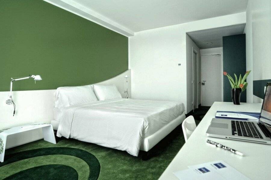 Idea Hotel Milano Malpensa Airport hotel bedroom