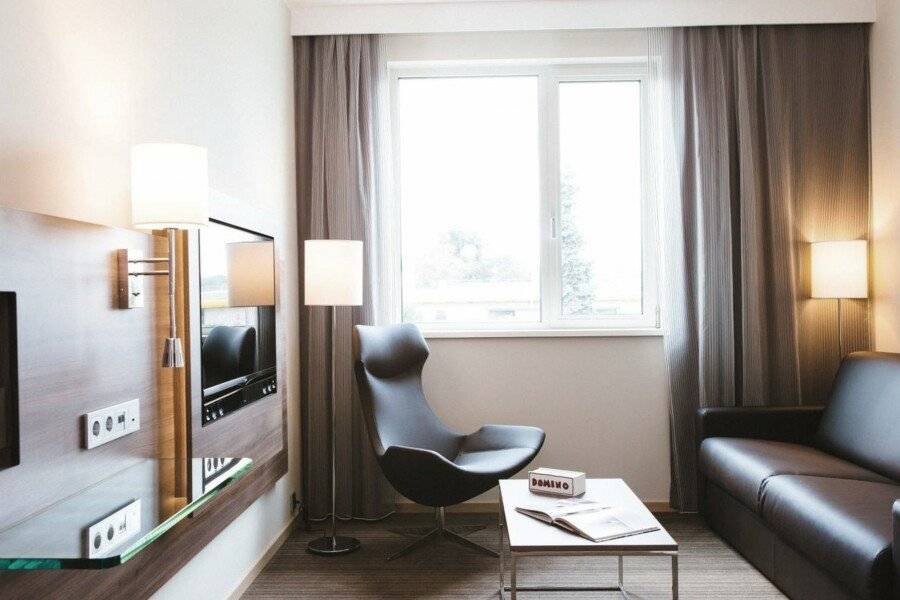 Moxy Milan Malpensa Airport hotel bedroom