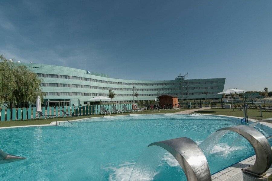 BAH Barcelona Airport Hotel facade,outdoor pool