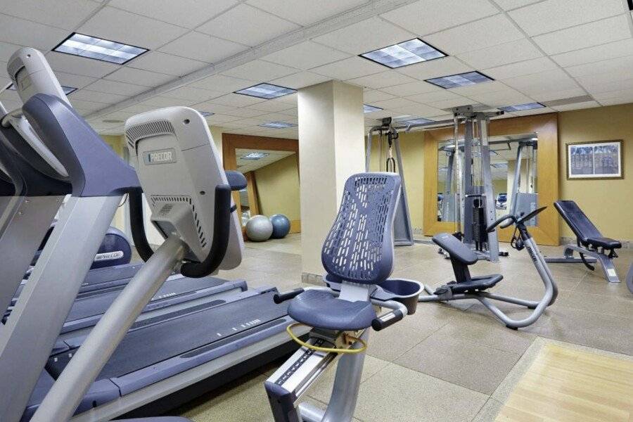 Hilton Newark Airport fitness centre