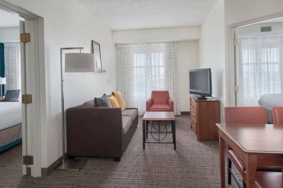 Residence Inn by Marriott Newark/Liberty International Airport hotel bedroom