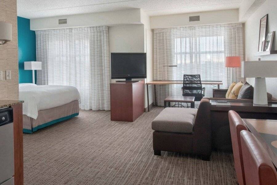 Residence Inn by Marriott Newark/Liberty International Airport hotel bedroom