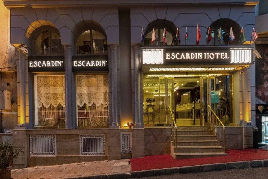 Escardın hotel facade