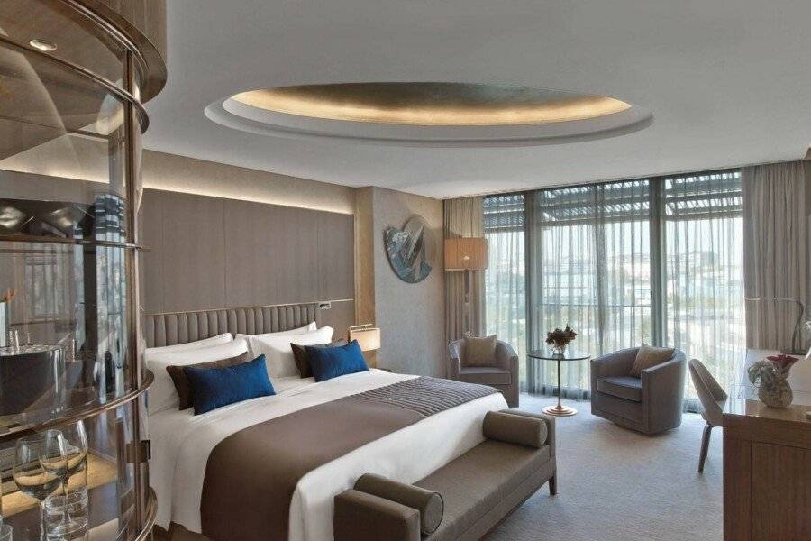 The St. Regis Istanbul hotel bedroom