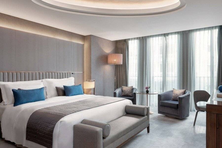 The St. Regis Istanbul hotel bedroom