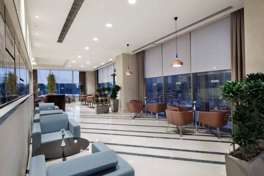 Hilton Garden Inn Beylikduzu lobby