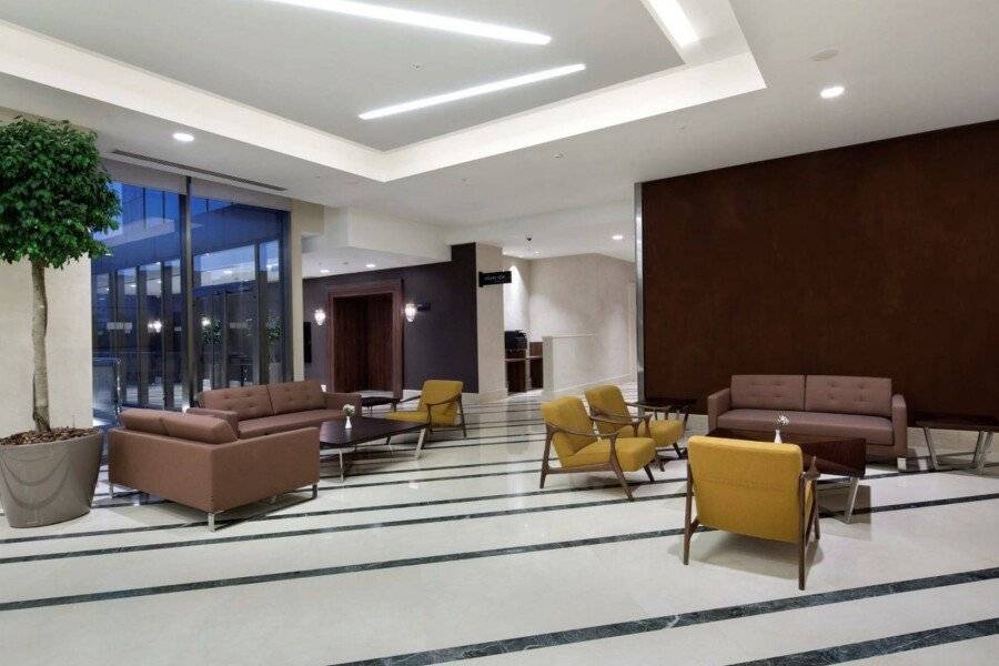 Hilton Garden Inn Beylikduzu lobby