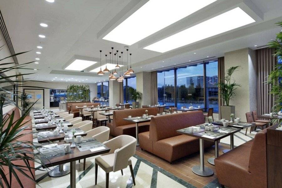 Hilton Garden Inn Beylikduzu restaurant