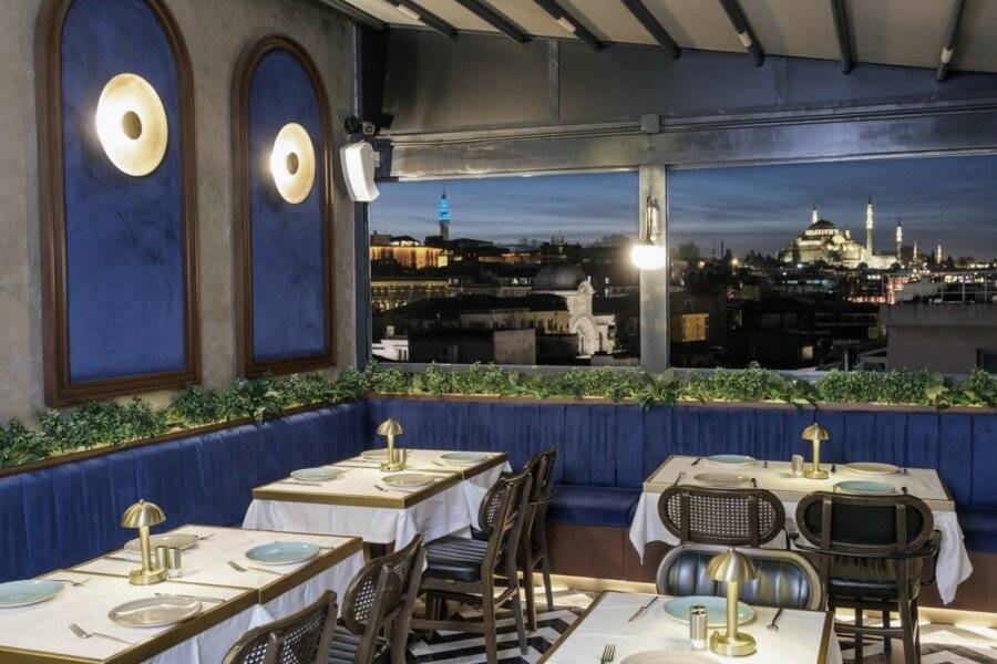 Glamour Hotel Istanbul Sirkeci restaurant,ocean view