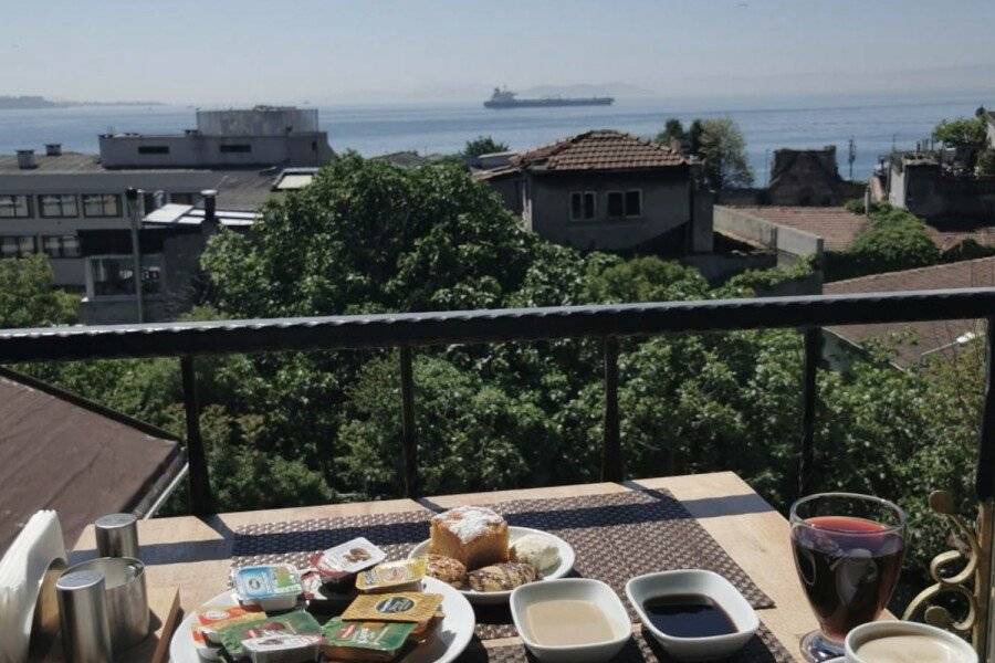 Apple Tree Hotel breakfast,ocean view