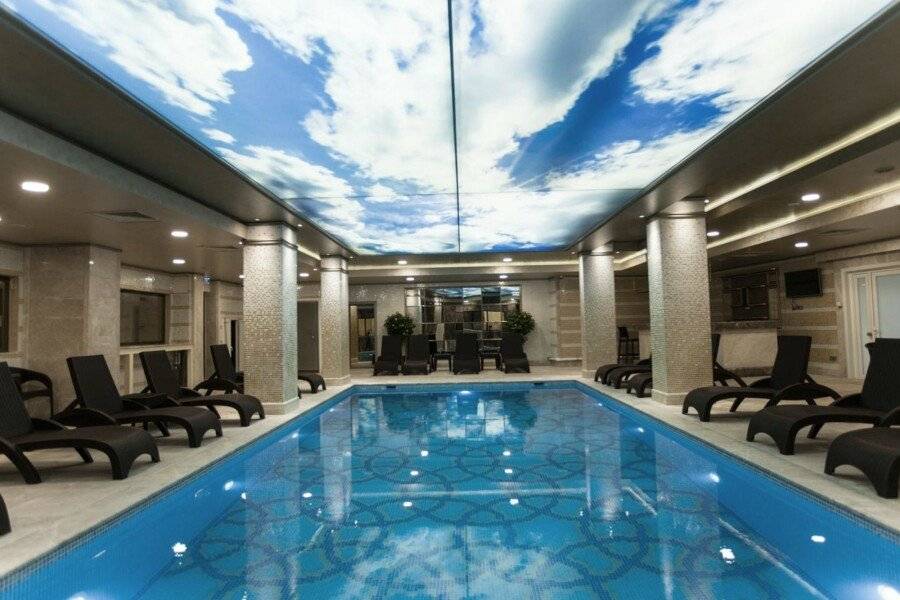 Miss Hotel & Spa indoor pool,spa