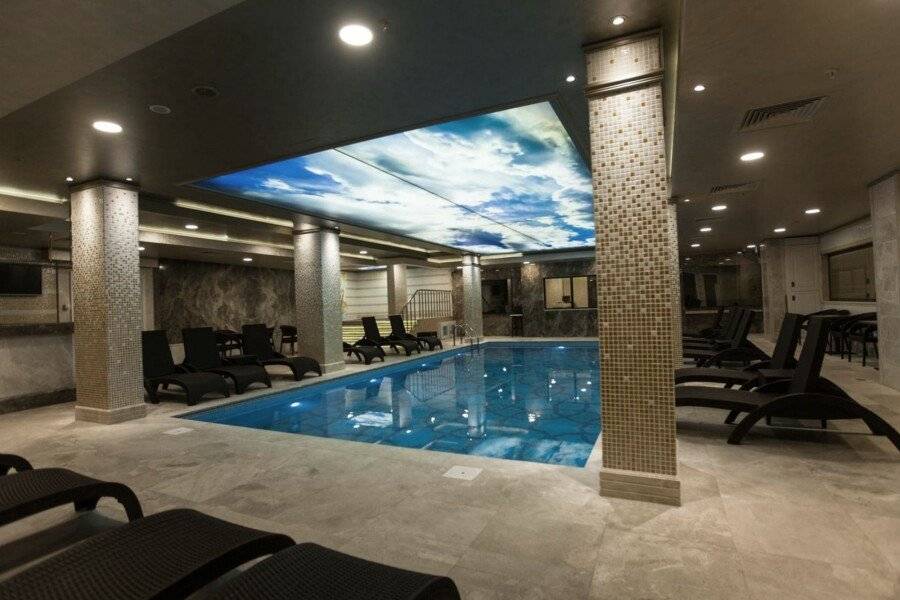 Miss Hotel & Spa indoor pool,spa