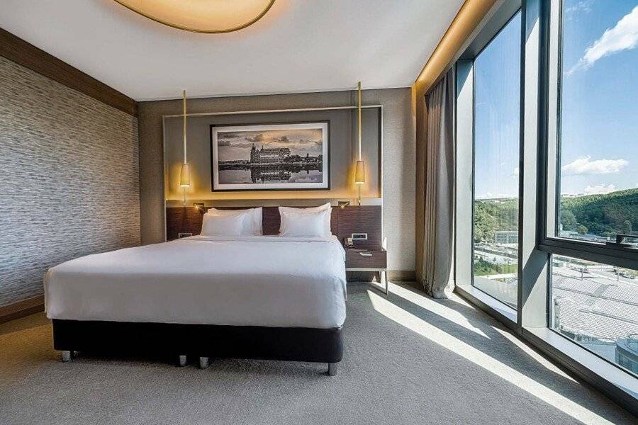 Radisson Collection Hotel, Vadistanbul hotel bedroom,ocean view