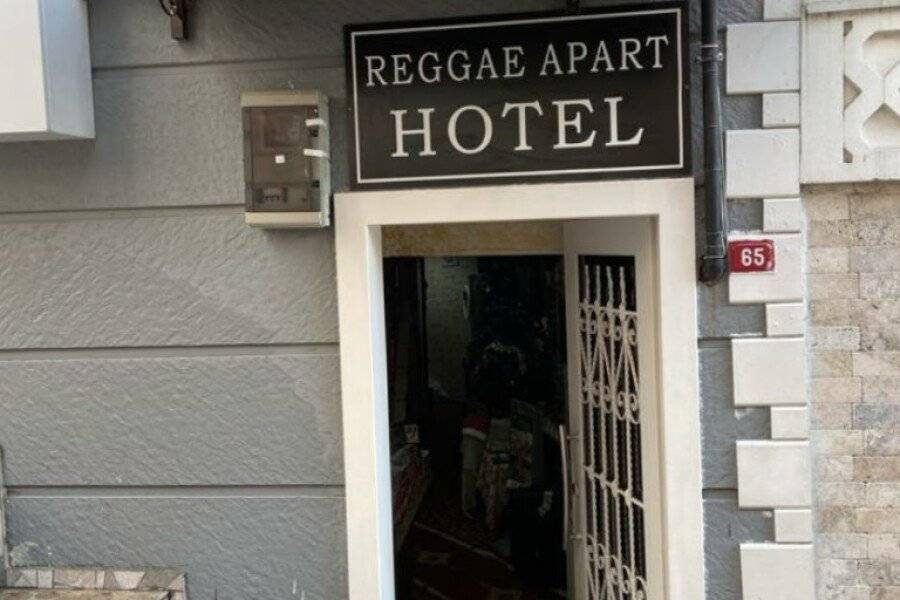 Reggae facade