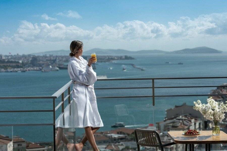 Sofitel Taksim ocean view,balcony