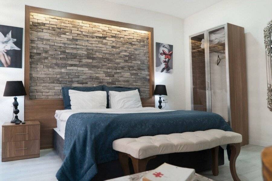 The Havana Residence hotel bedroom