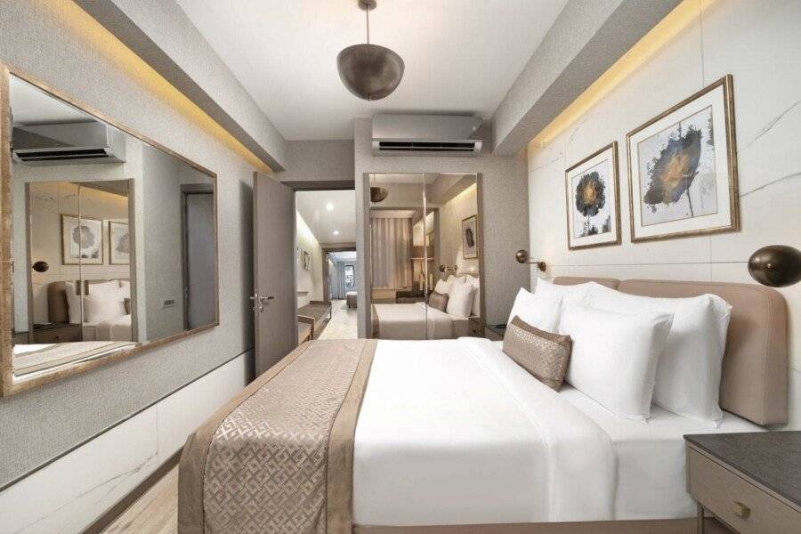 Mula Hotel hotel bedroom