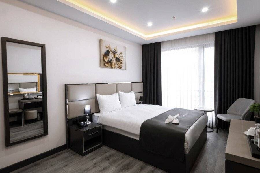 Meyzi Hotel hotel bedroom