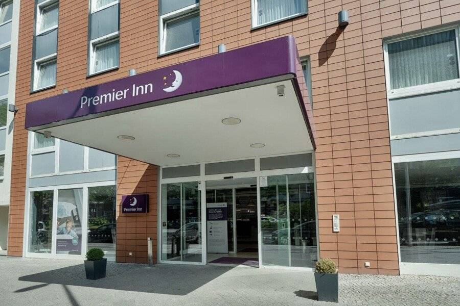 Premier Inn Berlin City Centre facade