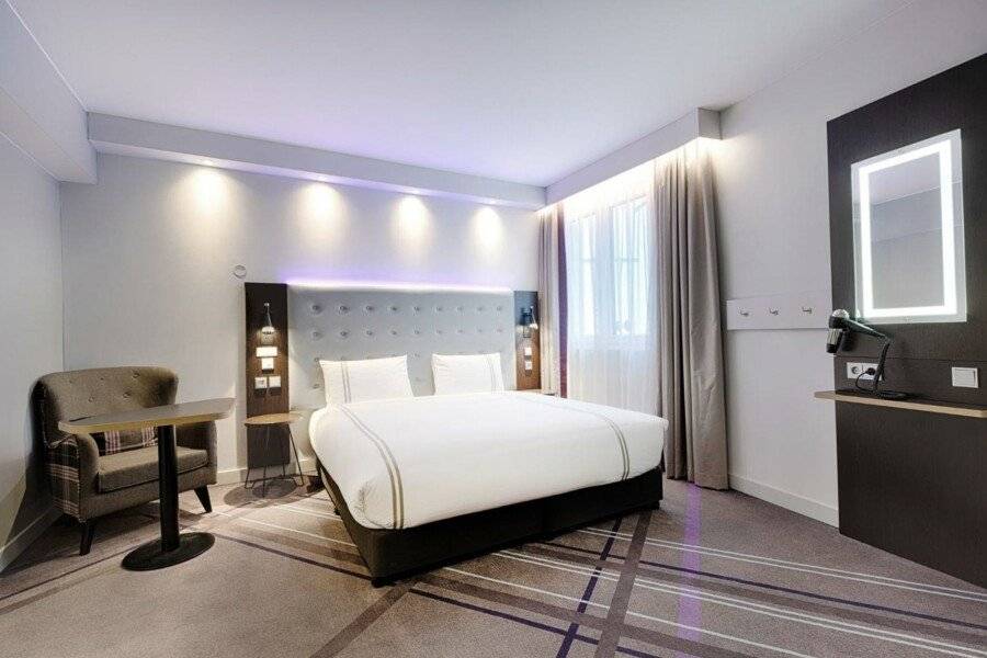 Premier Inn City Wilmersdorf hotel bedroom