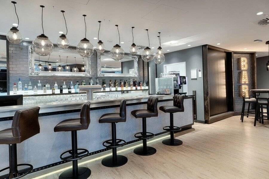 Premier Inn City Wilmersdorf bar