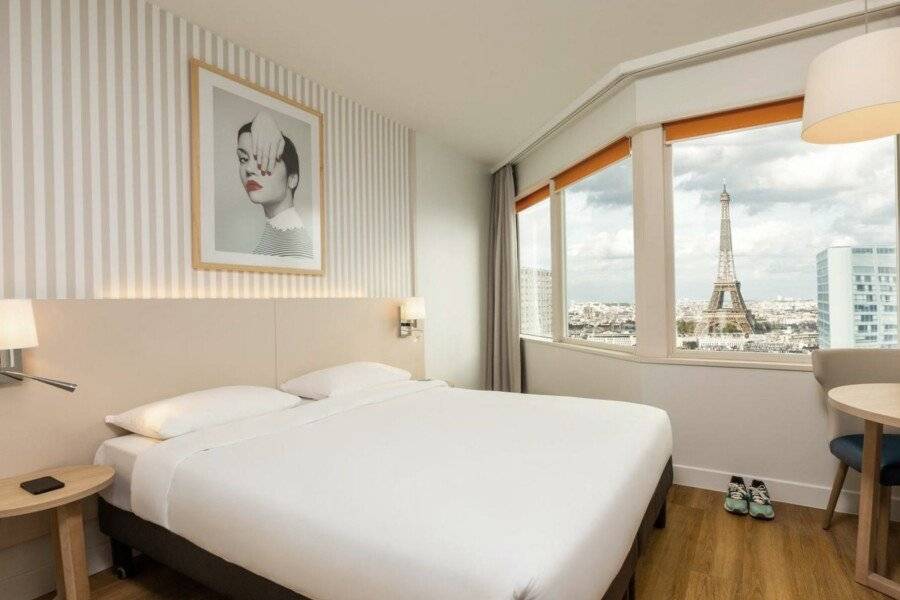 Aparthotel Adagio Centre Tour Eiffel hotel bedroom,ocean view