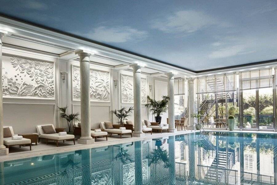 Shangri-La indoor pool,spa