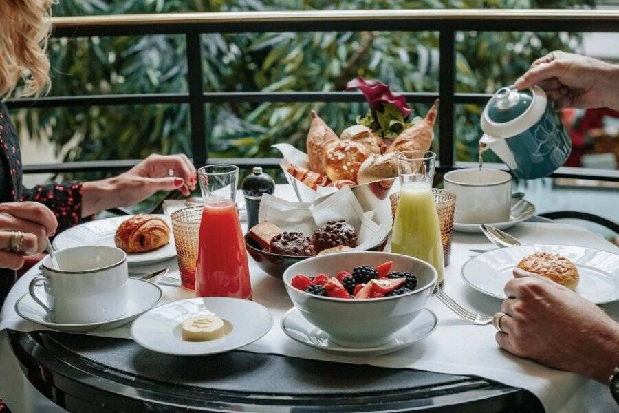 Shangri-La breakfast