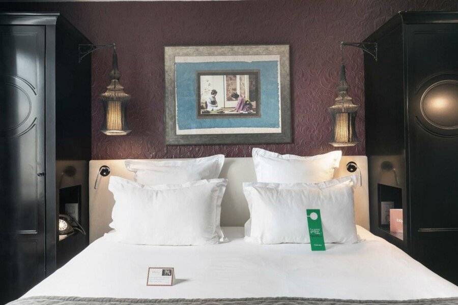 R. Kipling by Happyculture hotel bedroom