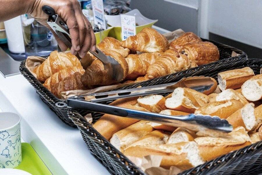 ibis budget Porte de Vincennes breakfast,