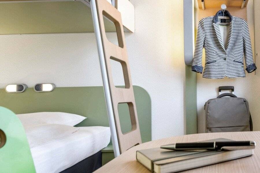 ibis Budget Paris La Villette 19ème hotel bedroom