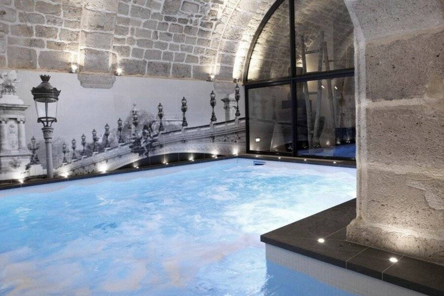 Hotel La Lanterne & Spa By Timhotel indoor pool,spa,