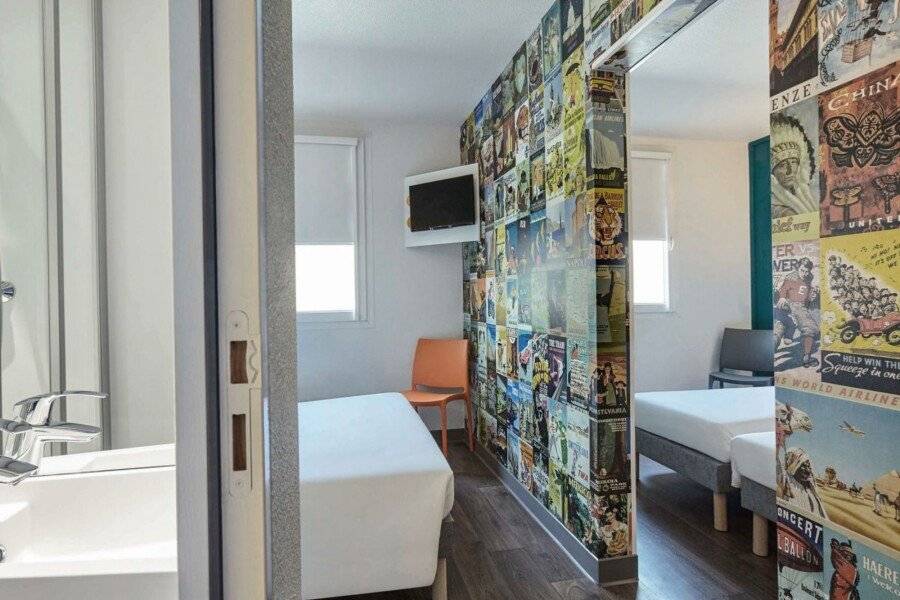 hotelF1 Paris Porte de Châtillon hotel bedroom