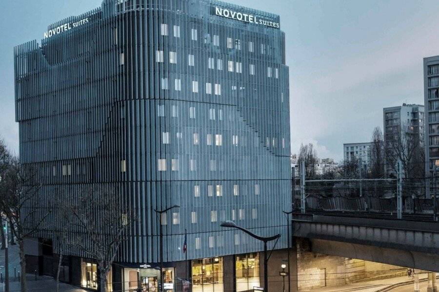 Novotel Suites Paris Expo Porte de Versailles facade