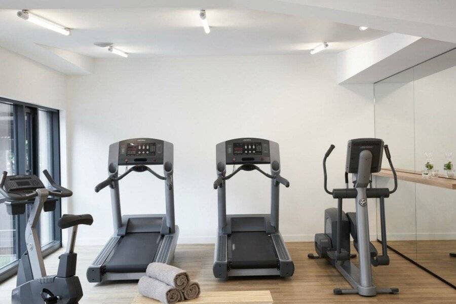 YOOMA Urban Lodge Eiffel fitness centre