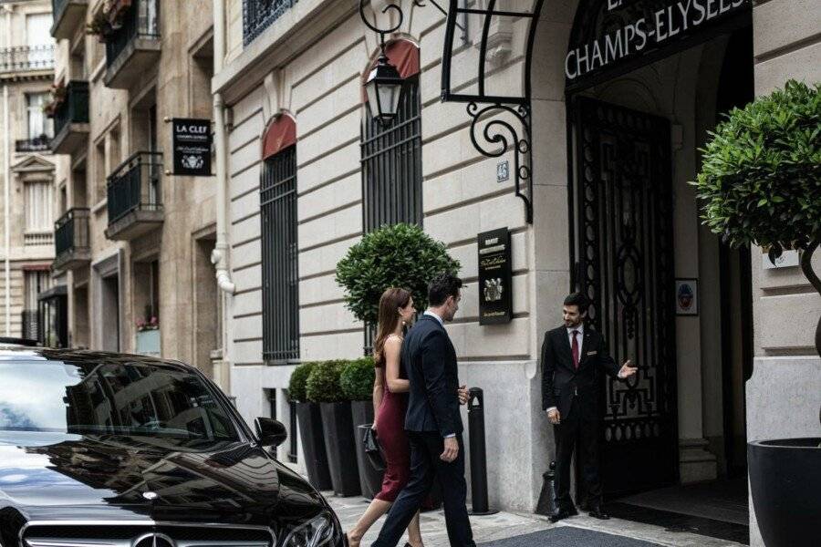 La Clef Champs-Élysées Paris by The Crest Collection ,hotel facade