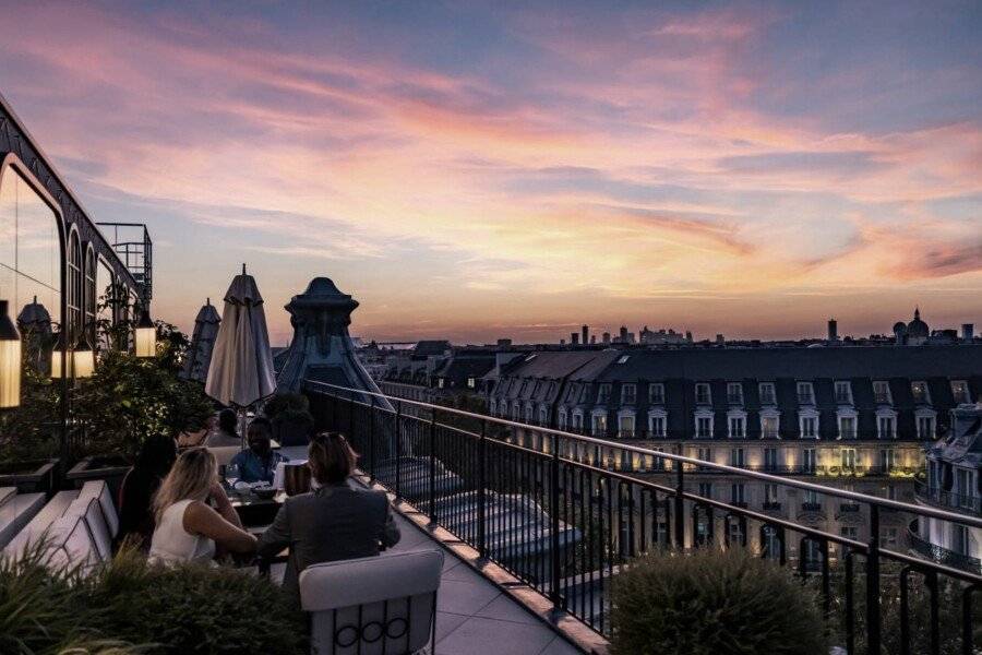 Kimpton - St Honoré Paris, an IHG Hotel rooftop pool,restaurant,ocean view