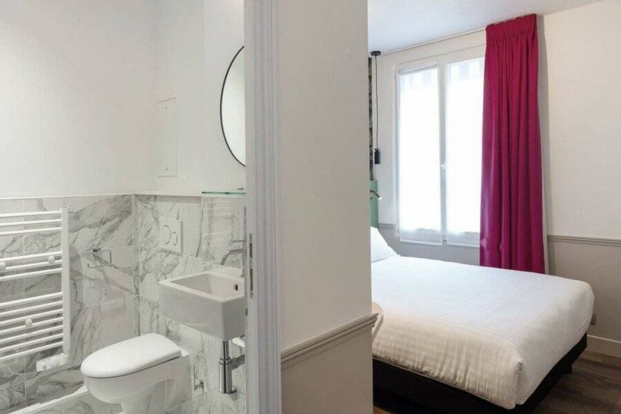 Hôtel 31 - Tour Eiffel hotel bedroom