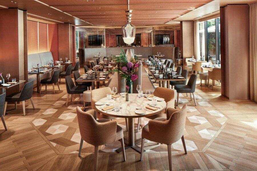 Bulgari Hotel restaurant