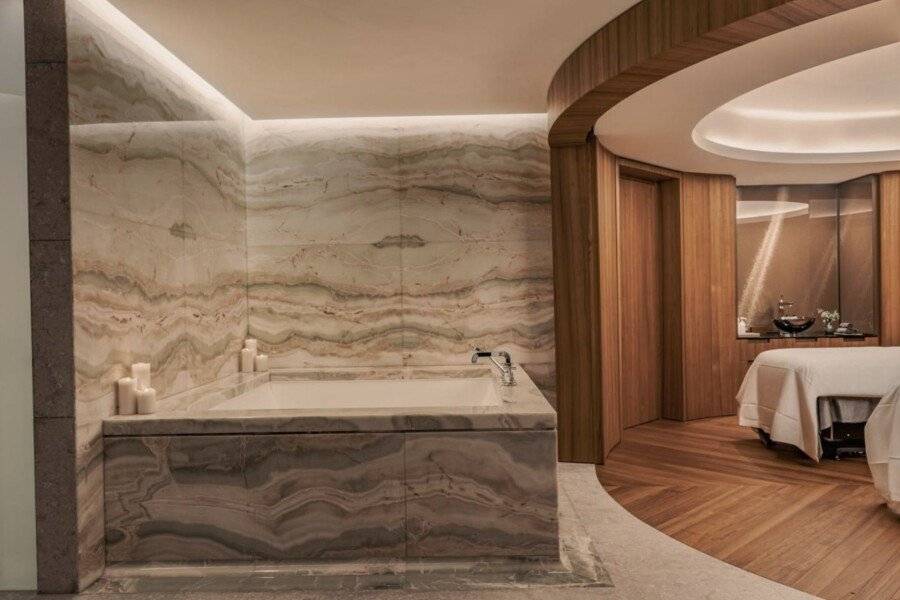 Bulgari Hotel spa, jacuzzi