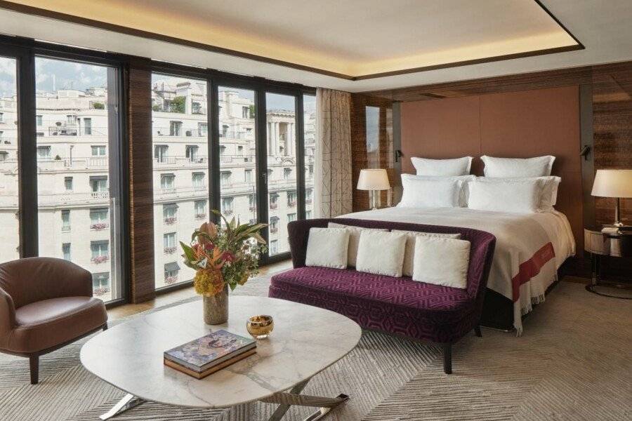 Bulgari Hotel hotel bedroom